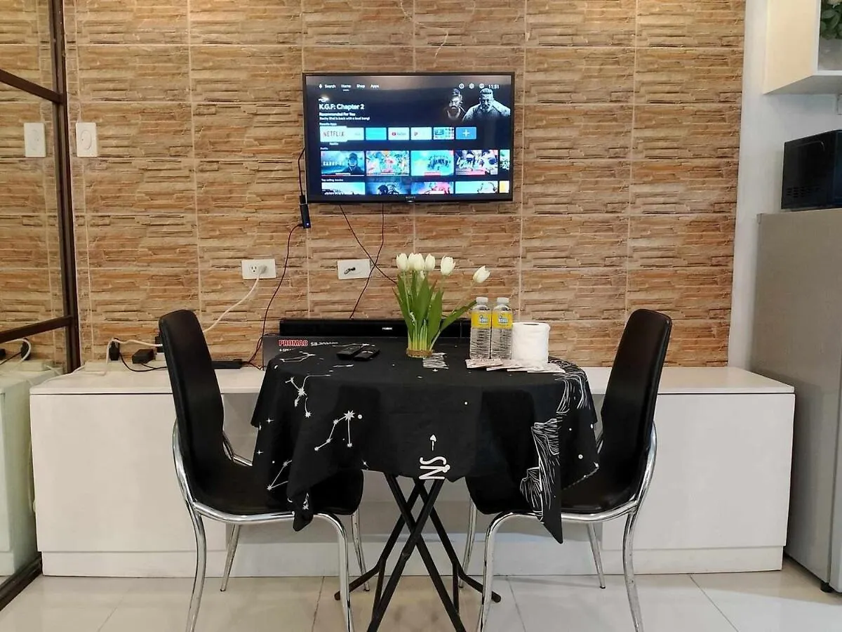 Affordable Unit Near Moa Walking Distance To Picc Apartment Manila