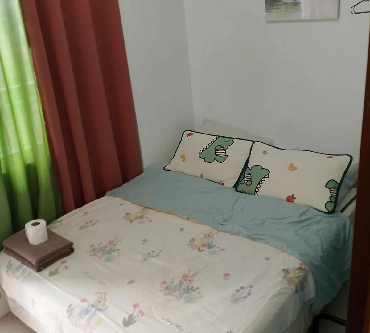 Affordable Unit Near Moa Walking Distance To Picc Apartment Manila